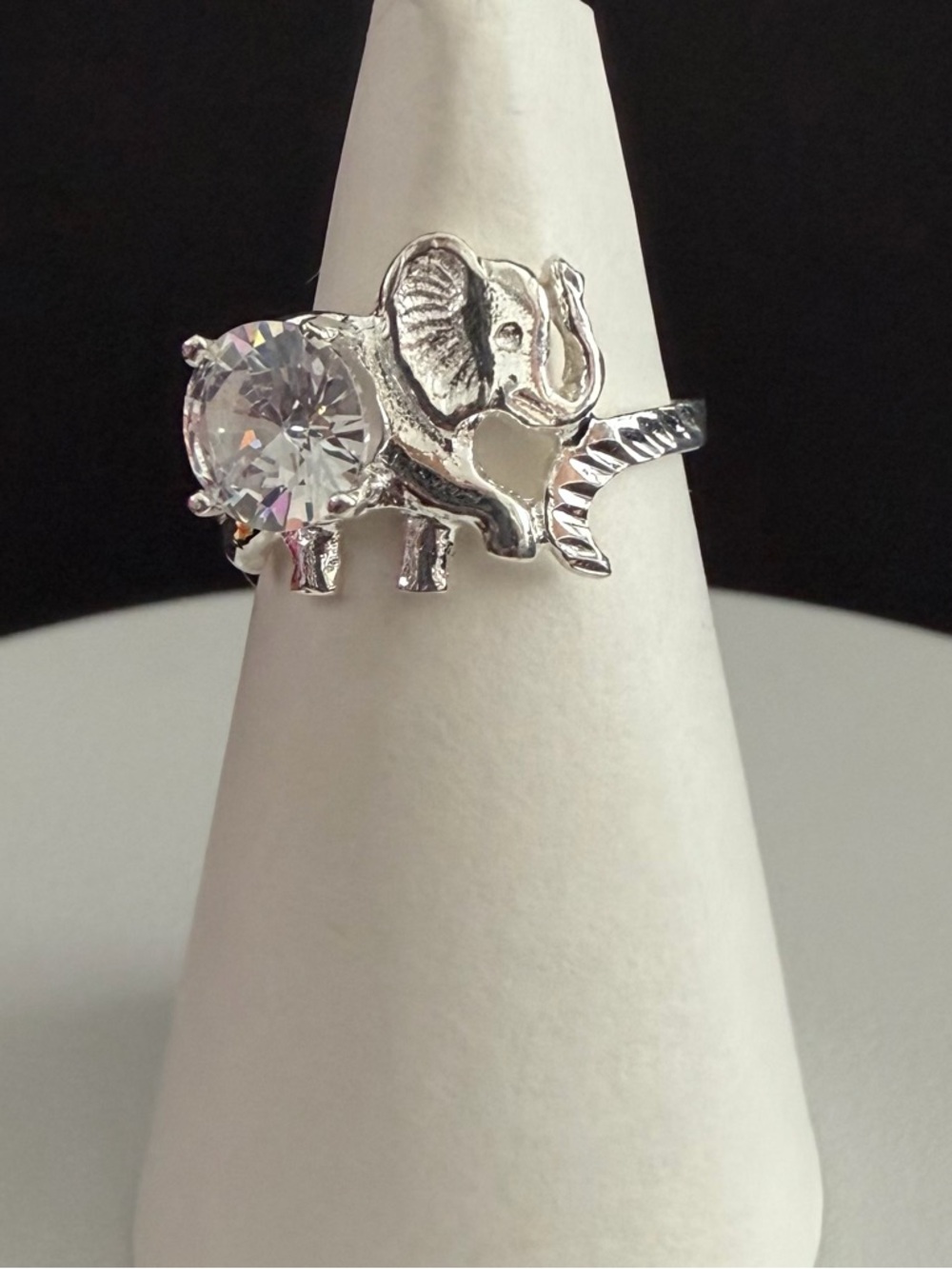 Sterling Silver 925 Elephant Ring with Clear CZ Stone size 7.5